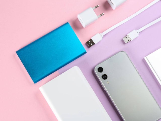 Jak správně nabíjet telefon: vše, co musíte vědět
