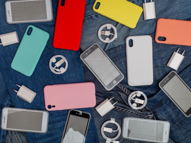 Kam s použitým pouzdrem na mobil? Možností je celá řada
