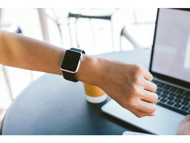 Jak vybrat chytré hodinky: Průvodce pro začátečníky