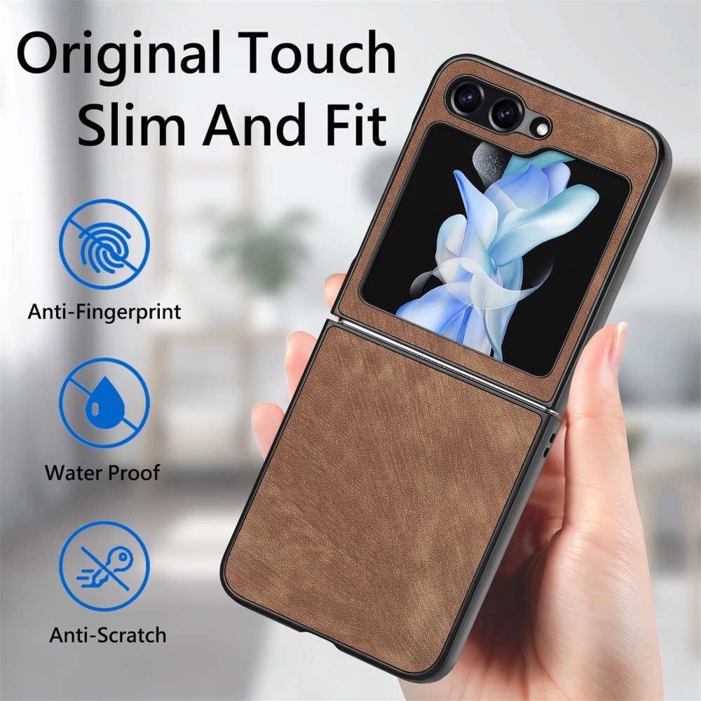 Vintage plastový kryt s umělou kůží na Samsung Galaxy Z Flip6 5G - hnědý