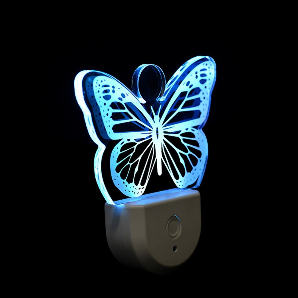 Dětské noční LED světlo do zásuvky se senzorem – motýl