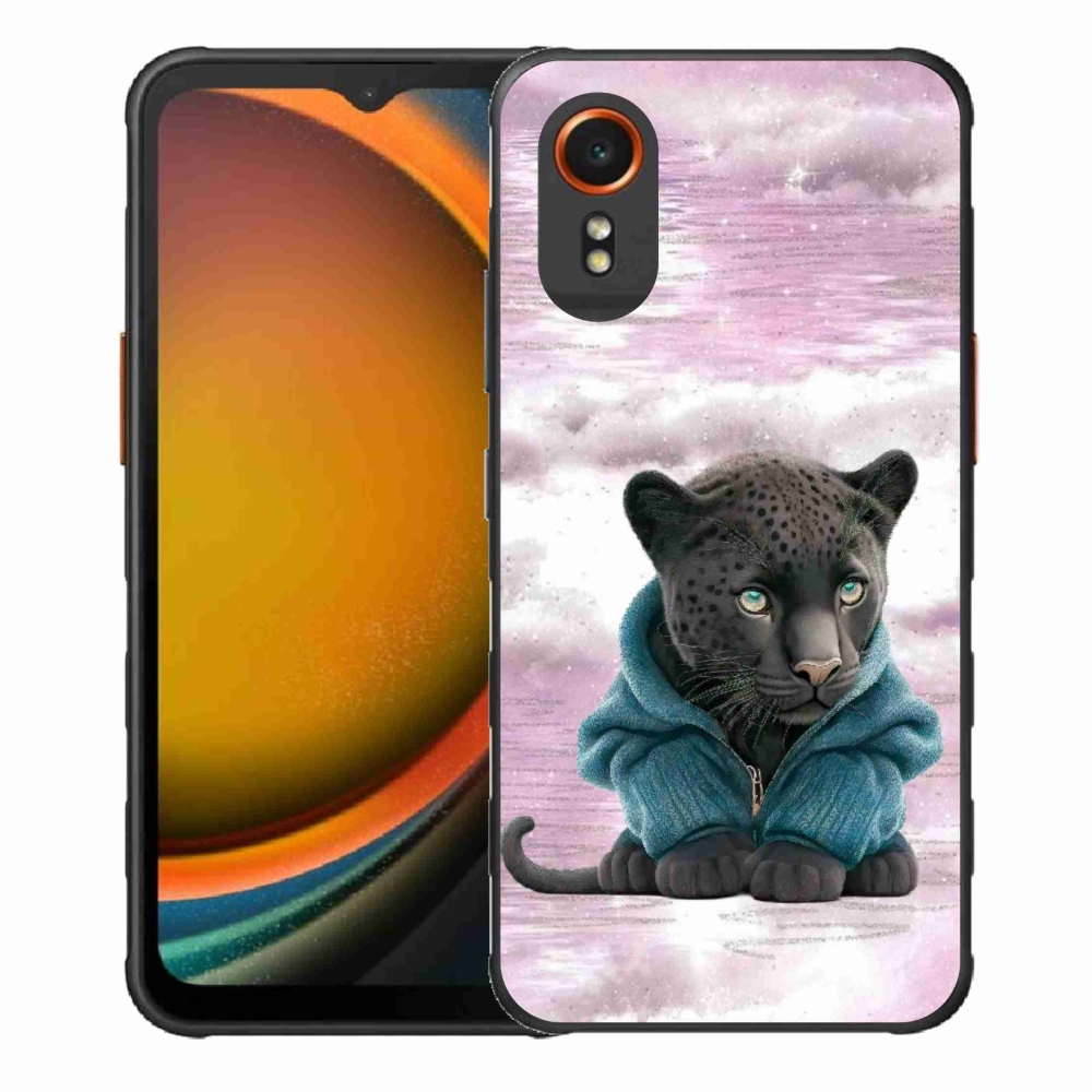 Gelový kryt mmCase na Samsung Galaxy Xcover 7 - černý panter ve svetru