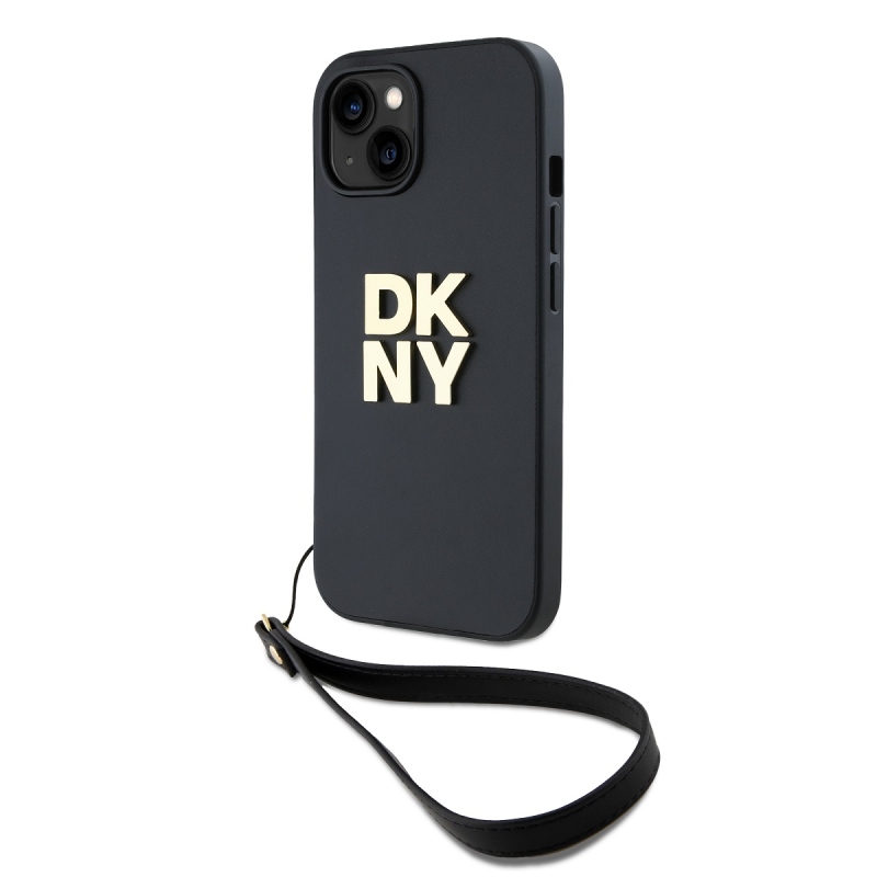 DKNY PU Leather Stack Logo Wrist Strap Zadní Kryt pro iPhone 15 Black