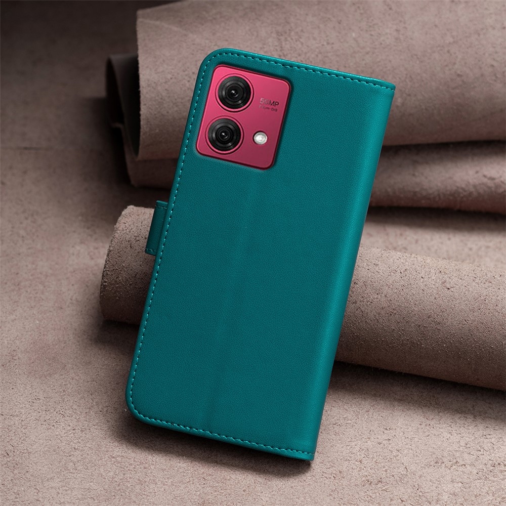 BNF knížkové pouzdro na Motorola Moto G84 5G - zelené
