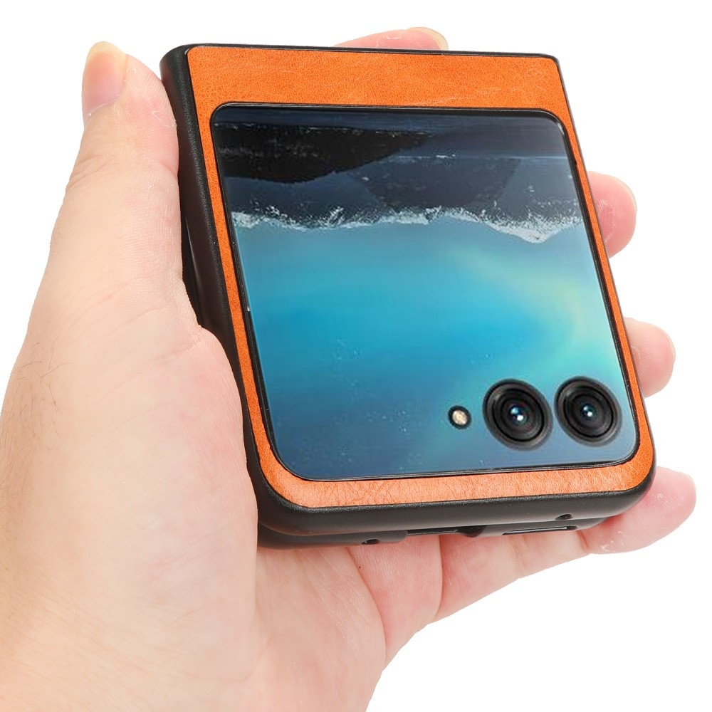 Vintages plastový kryt s umělou kůží na Motorola Razr 40 Ultra 5G - oranžový