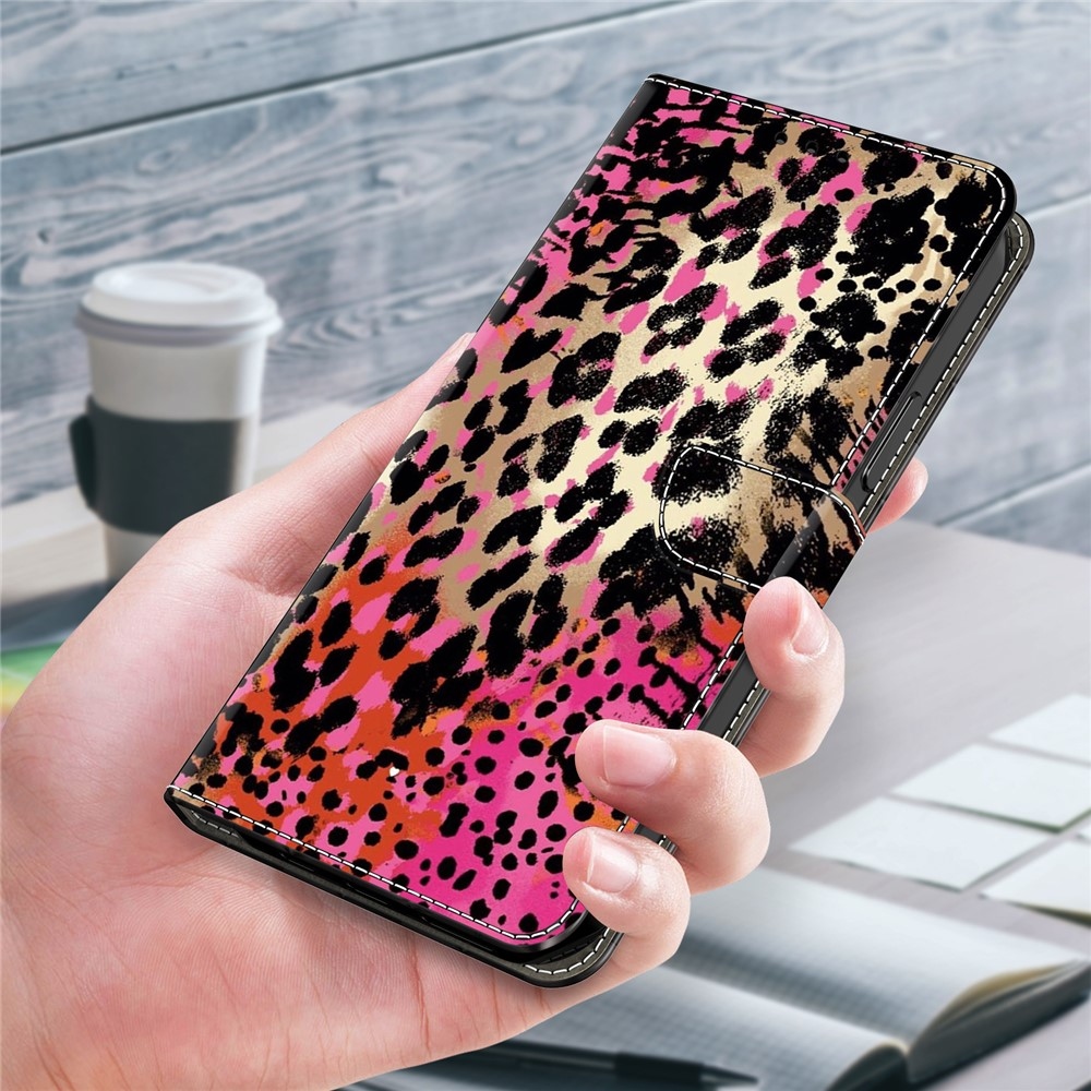 Firmly knížkové pouzdro na Samsung Galaxy A17 5G/A26 5G - černé a růžové skvrny