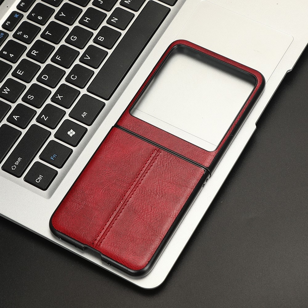 Vintages plastový kryt s umělou kůží na Motorola Razr 40 Ultra 5G - červený