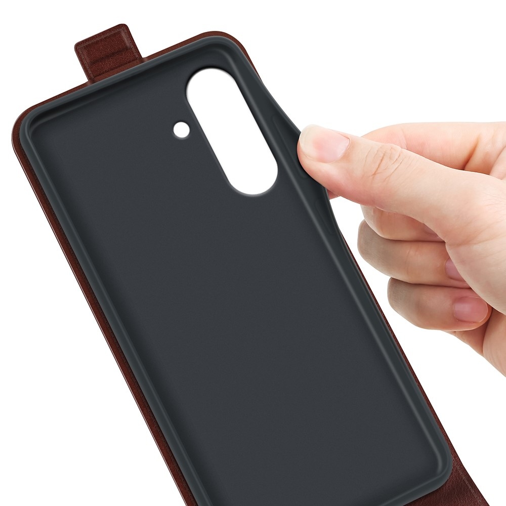 Vertical knížkové pouzdro na Samsung Galaxy A36 5G/A56 5G - hnědé