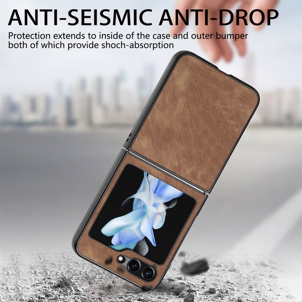 Vintage plastový kryt s umělou kůží na Samsung Galaxy Z Flip6 5G - hnědý