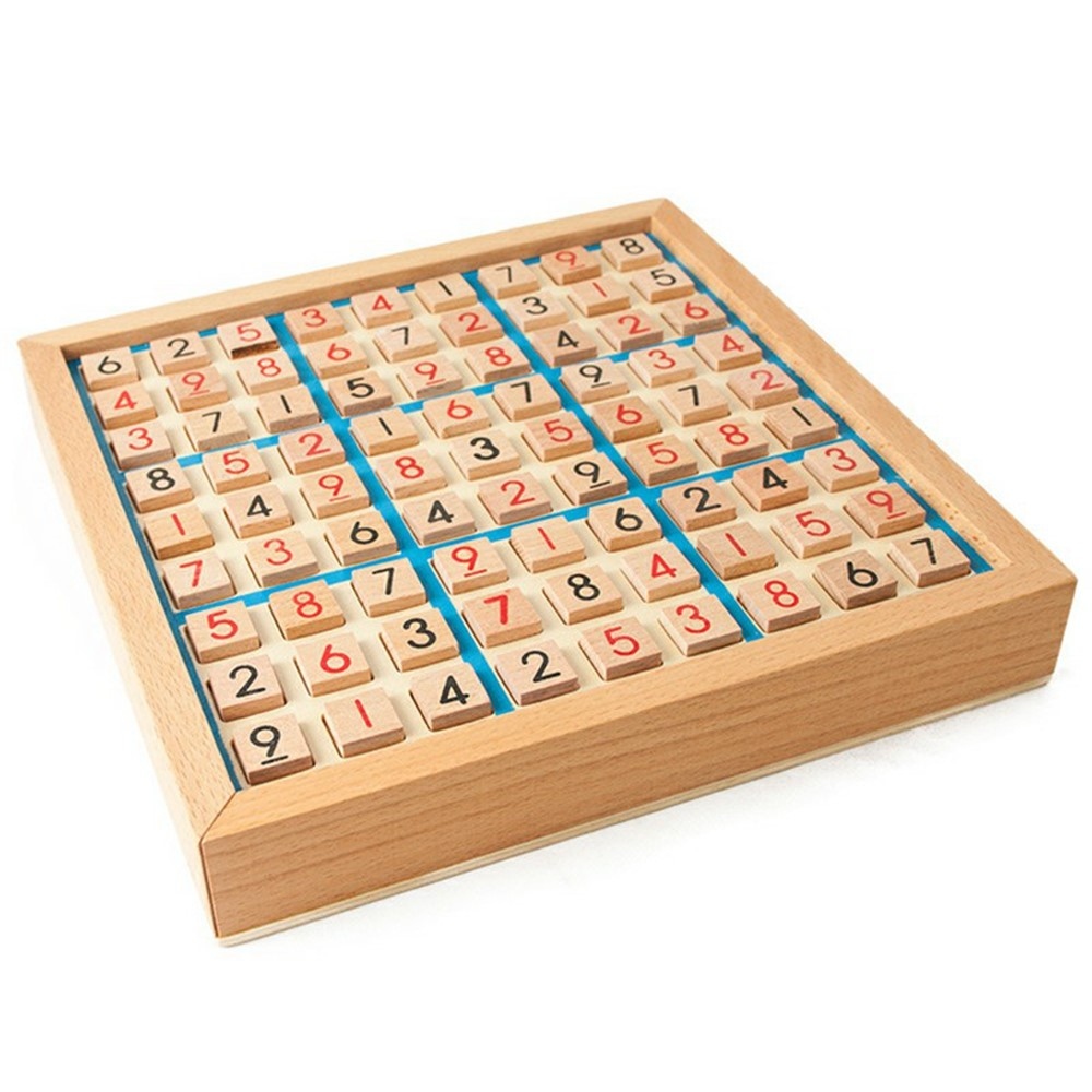 Dřevěné sudoku s čísly a úložnou zásuvkou
