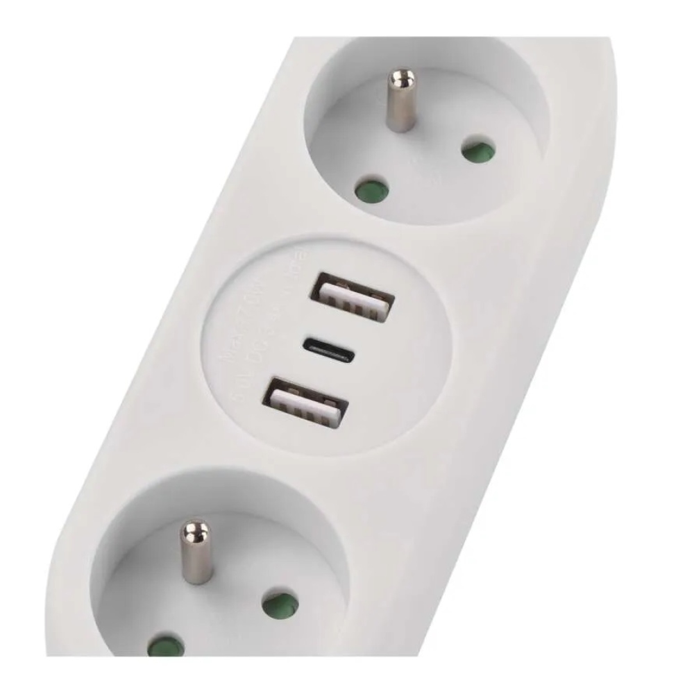 Prodlužovací kabel 1,4 m / 2 zásuvky+2×USB-A+1×USB-C / bílý / PVC / 1,5 mm2