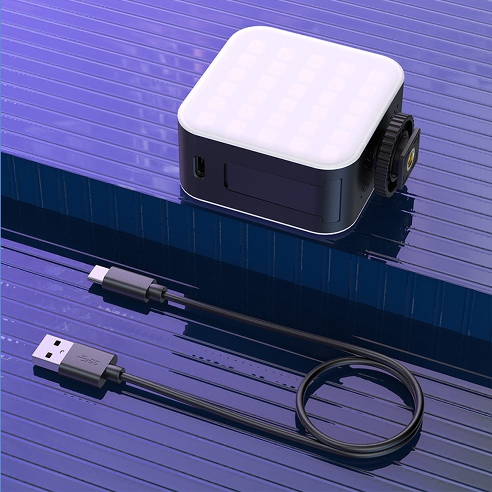 D02 mini RGB magnetické LED světlo na mobil