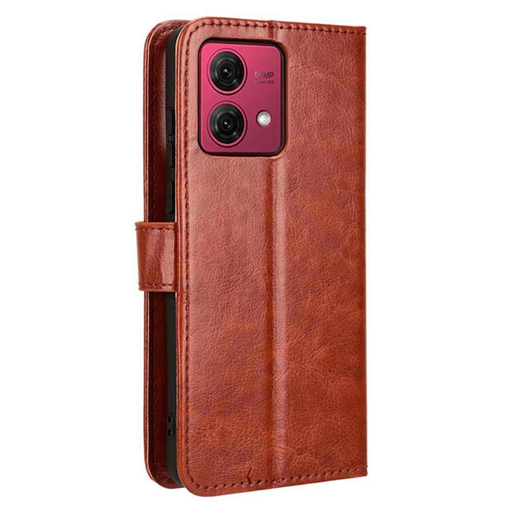 Crazy knížkové pouzdro na Motorola Moto G84 5G - hnědé