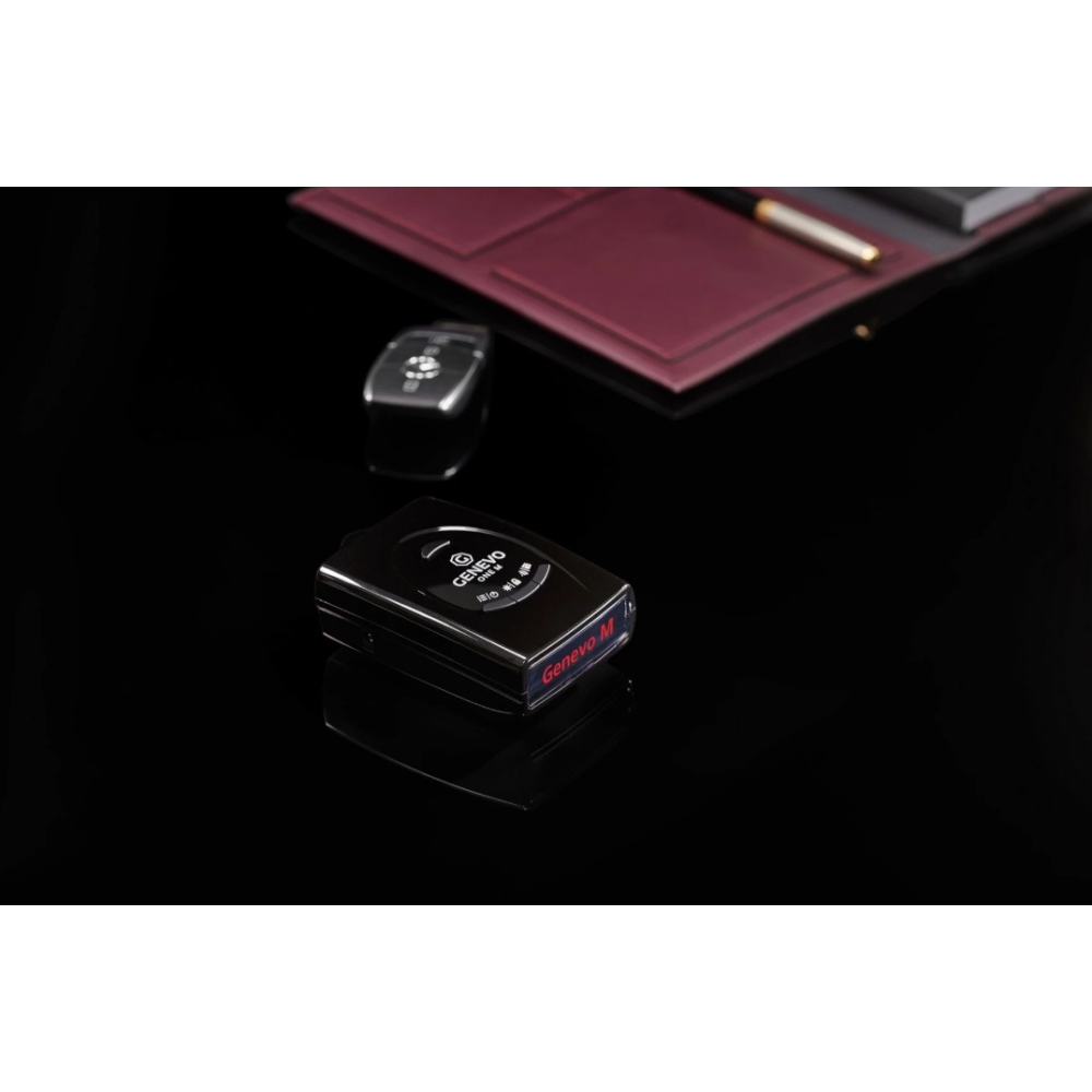 Kompaktní přenosný radarový detektor Genevo ONE M