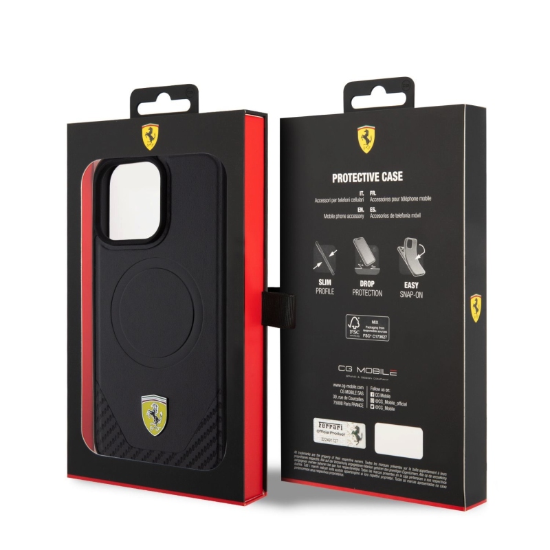 Ferrari PU Leather Bottom Carbon MagSafe Zadní Kryt pro iPhone 15 Pro Max Black