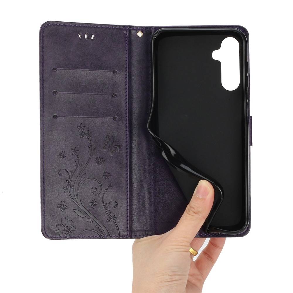 Flowers knížkové pouzdro na Samsung Galaxy S26+ - tmavěfialové