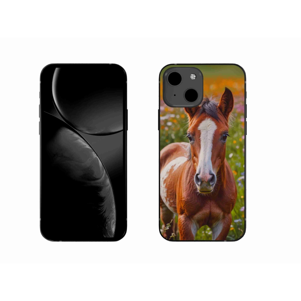 Gelový kryt mmCase na iPhone 13 - roztomilé hříbě
