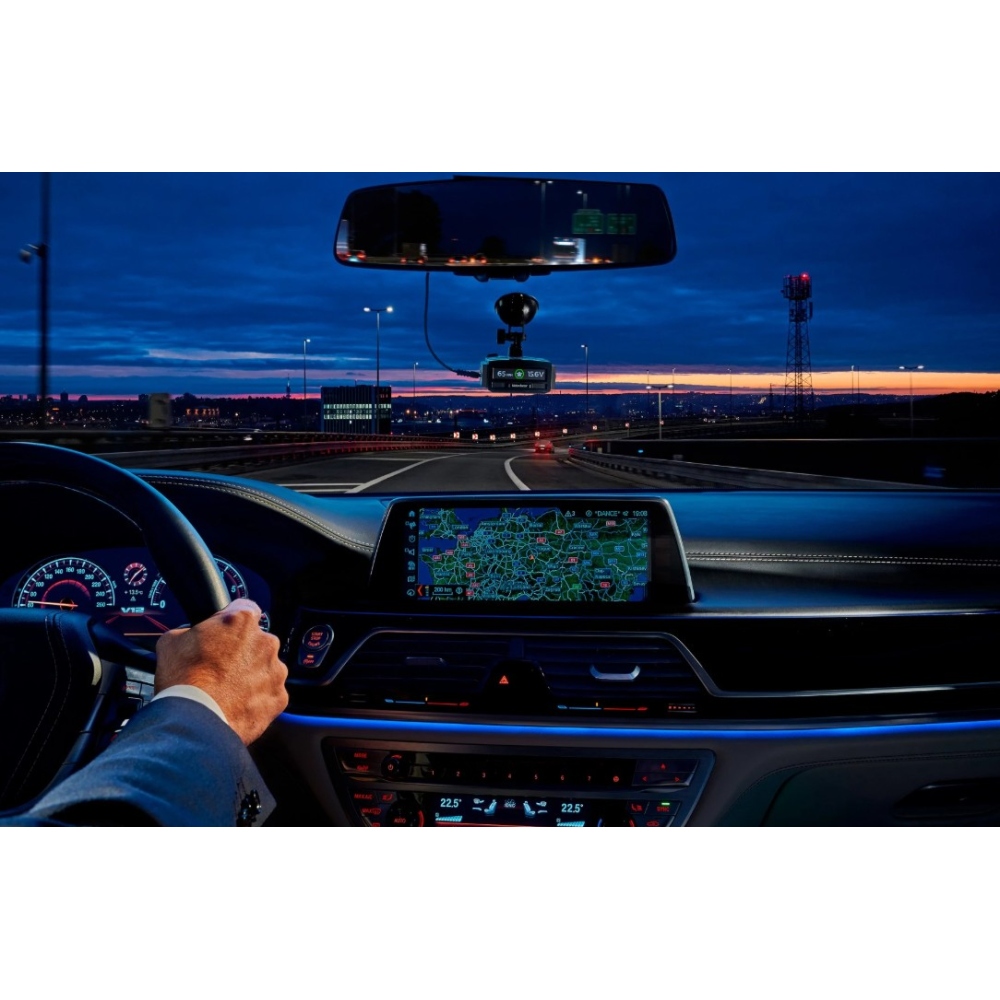 Přenosný radarový detektor Genevo MAX