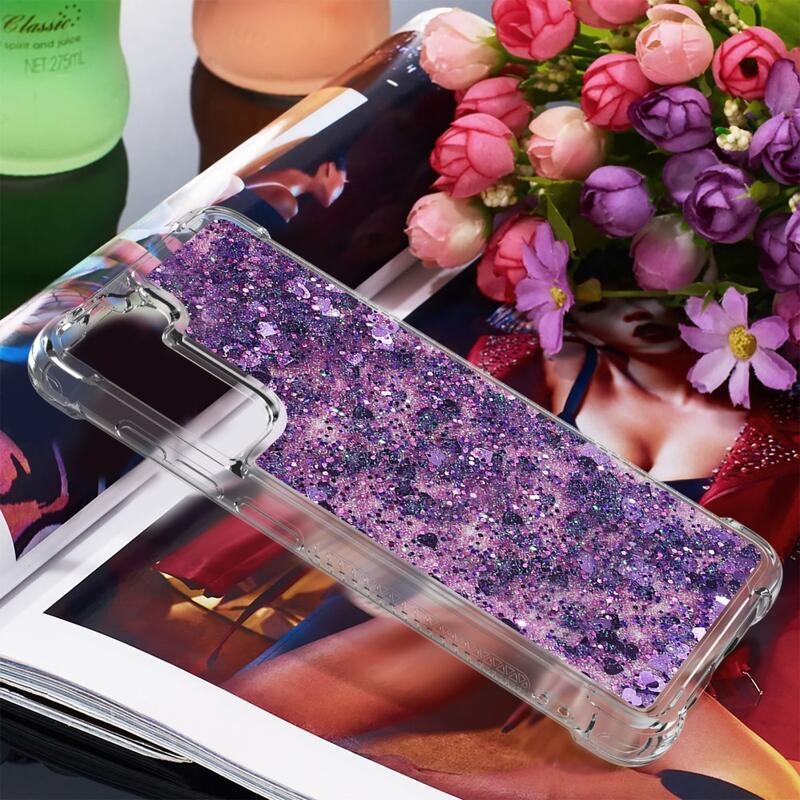 Glitter přesýpací gelový obal na Samsung Galaxy S21 FE 5G - tmavěfialový/srdíčka