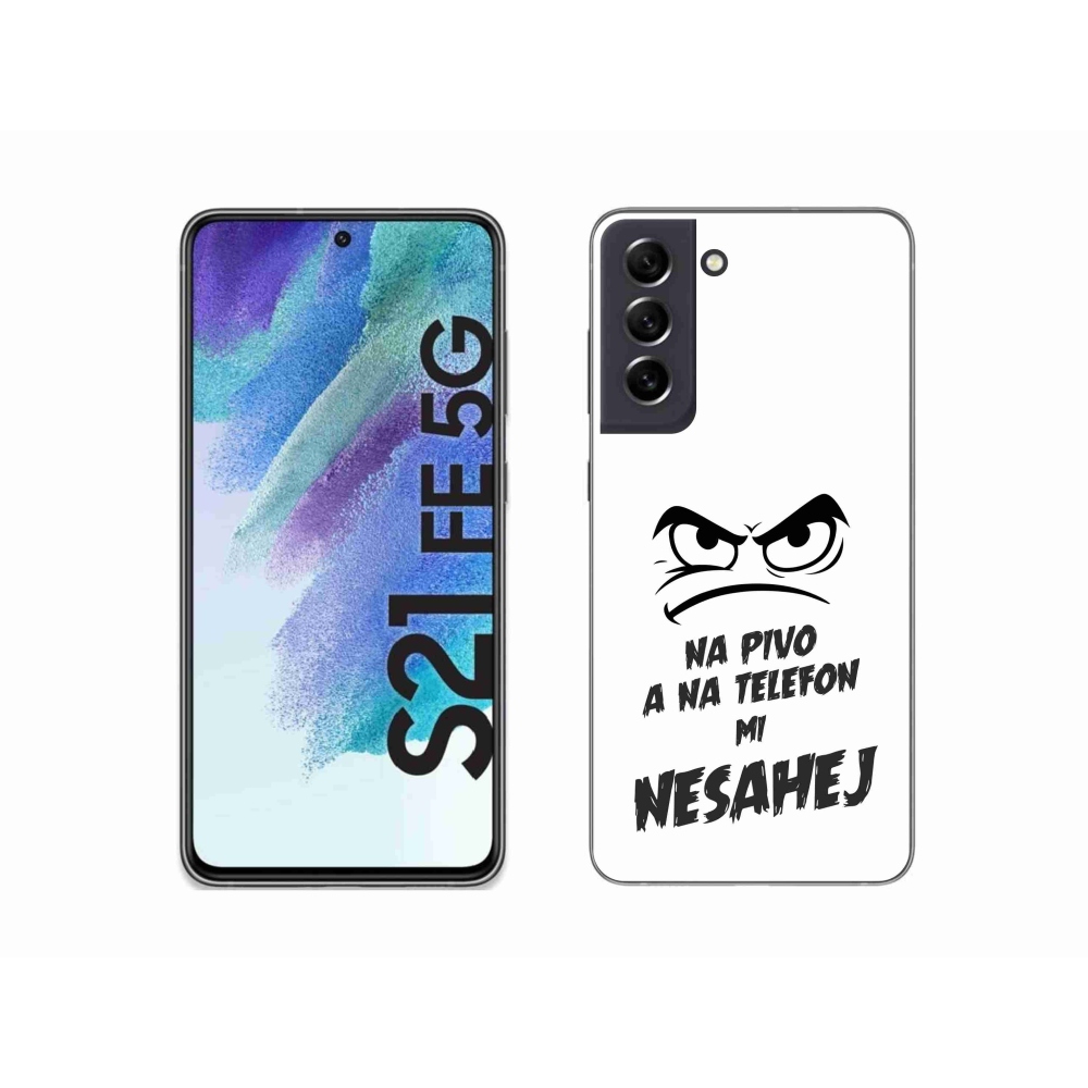 Gelový kryt mmCase na Samsung Galaxy S21 FE 5G - pivní motiv 2 bílé pozadí
