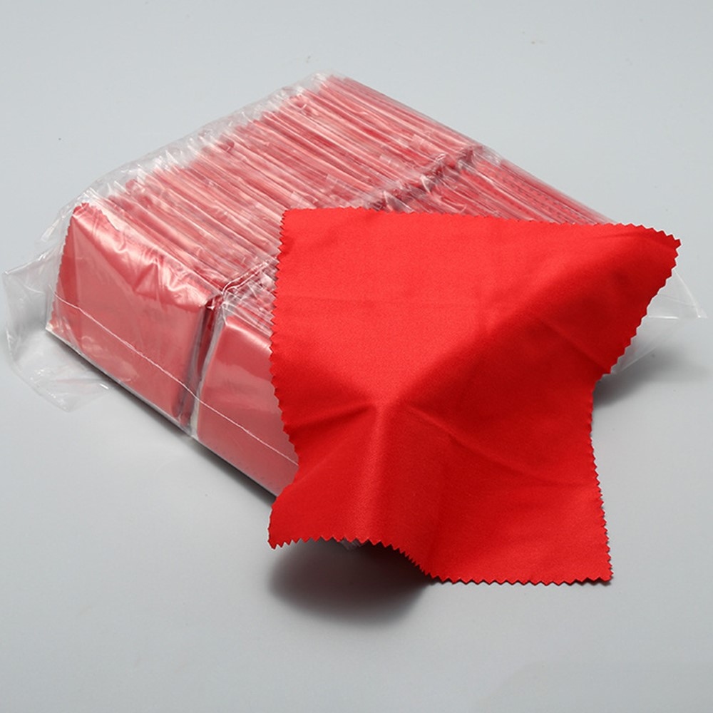 Hadřík z mikrovlákna 13x13 cm na obrazovky a displeje telefonů - červený