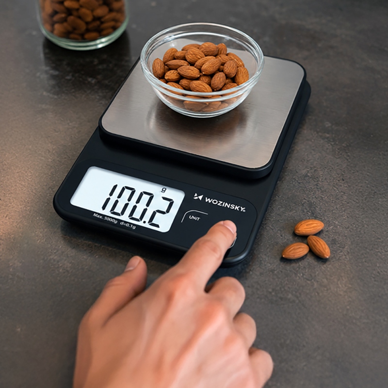 Kuchyňská váha Wozinsky WAK-2252 s vysokou přesností a velkým LCD displejem, nosnost až 5 kg – černá