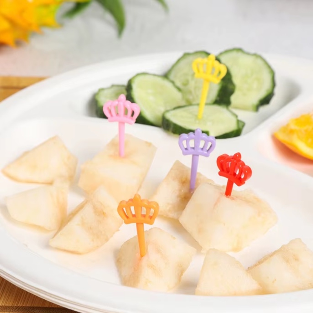 Dětská plastová napichovátka - korunky