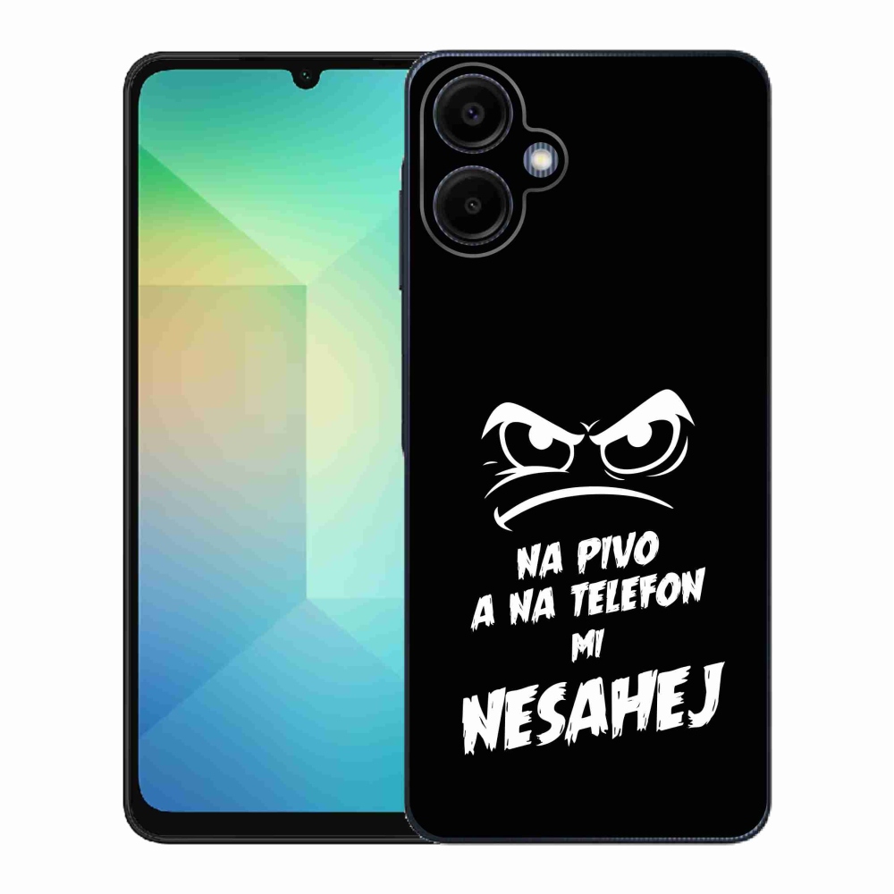 Gelový kryt mmCase na Samsung Galaxy A06 4G - pivní motiv 2 černé pozadí