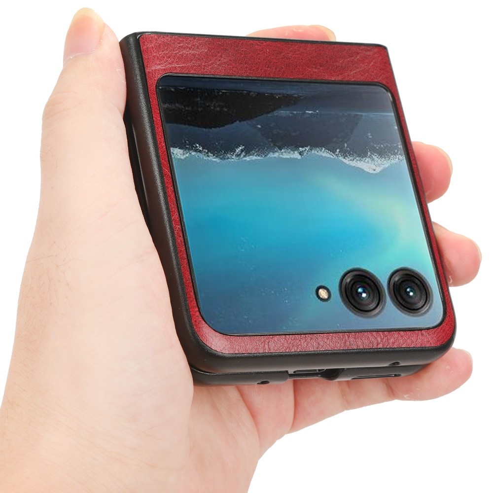 Vintages plastový kryt s umělou kůží na Motorola Razr 40 Ultra 5G - červený