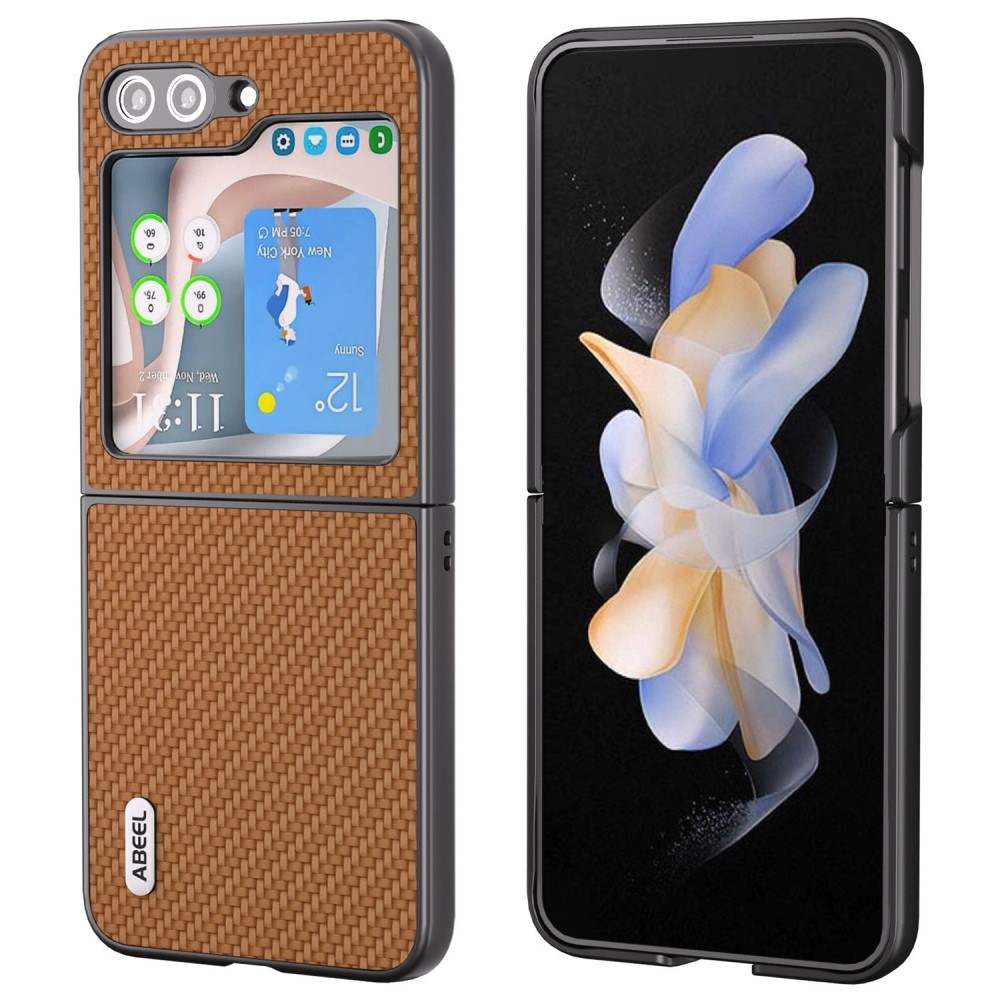 ABEEL plastové pouzdro s umělou kůží na Samsung Galaxy Z Flip6 5G - hnědé