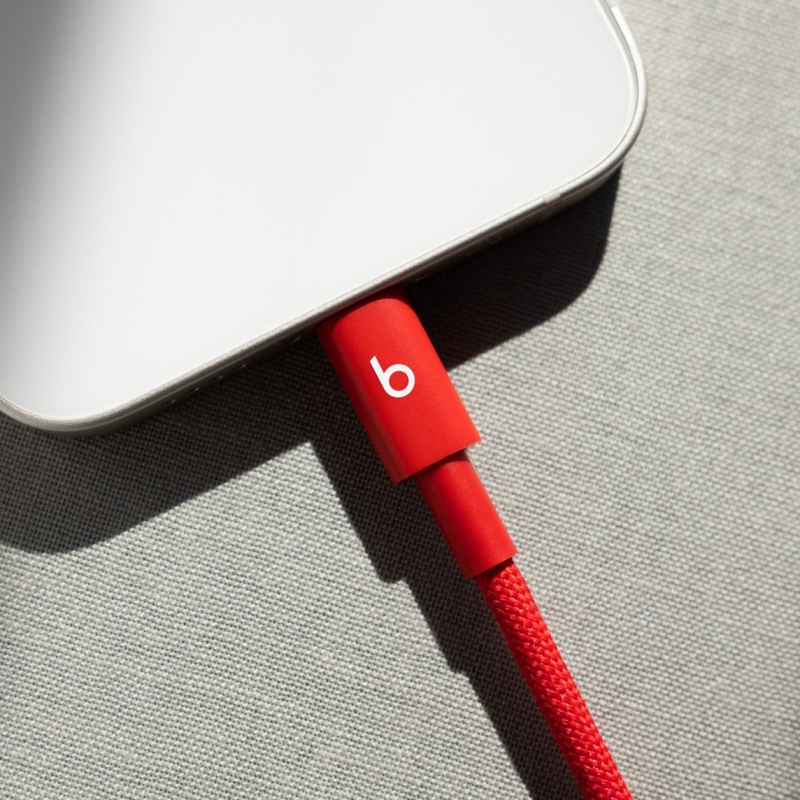 MFEH4ZM/A Apple Beats USB-C/Lightning Datový Kabel 1.5m Red
