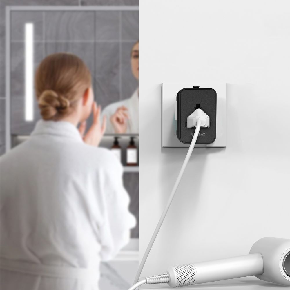 Tech-Protect TA300 univerzální cestovní adaptér EU / UK / US / AU