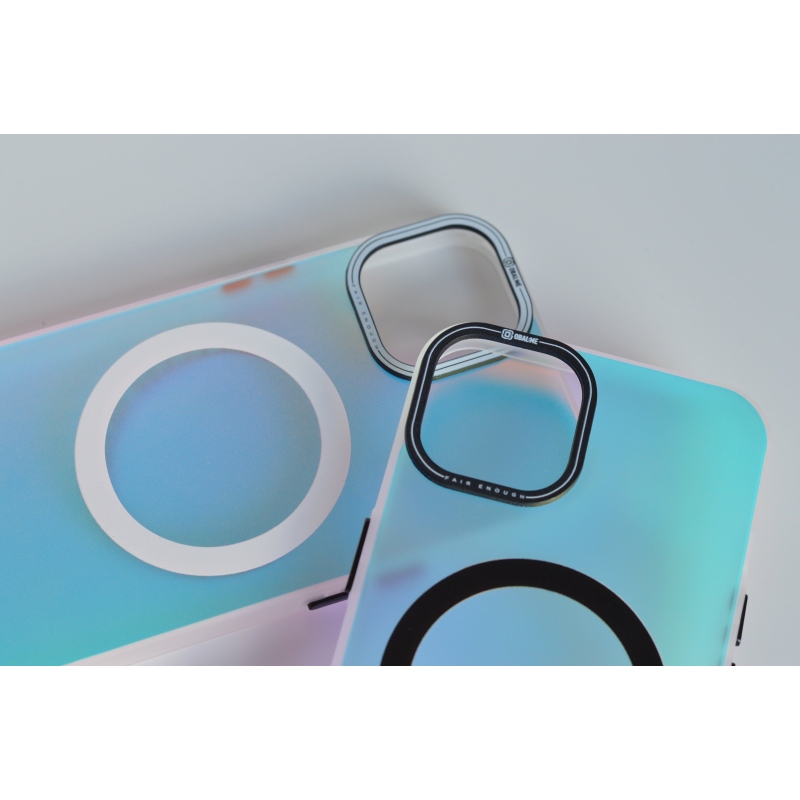 OBAL:ME HoloMag Kryt pro Apple iPhone 17 White