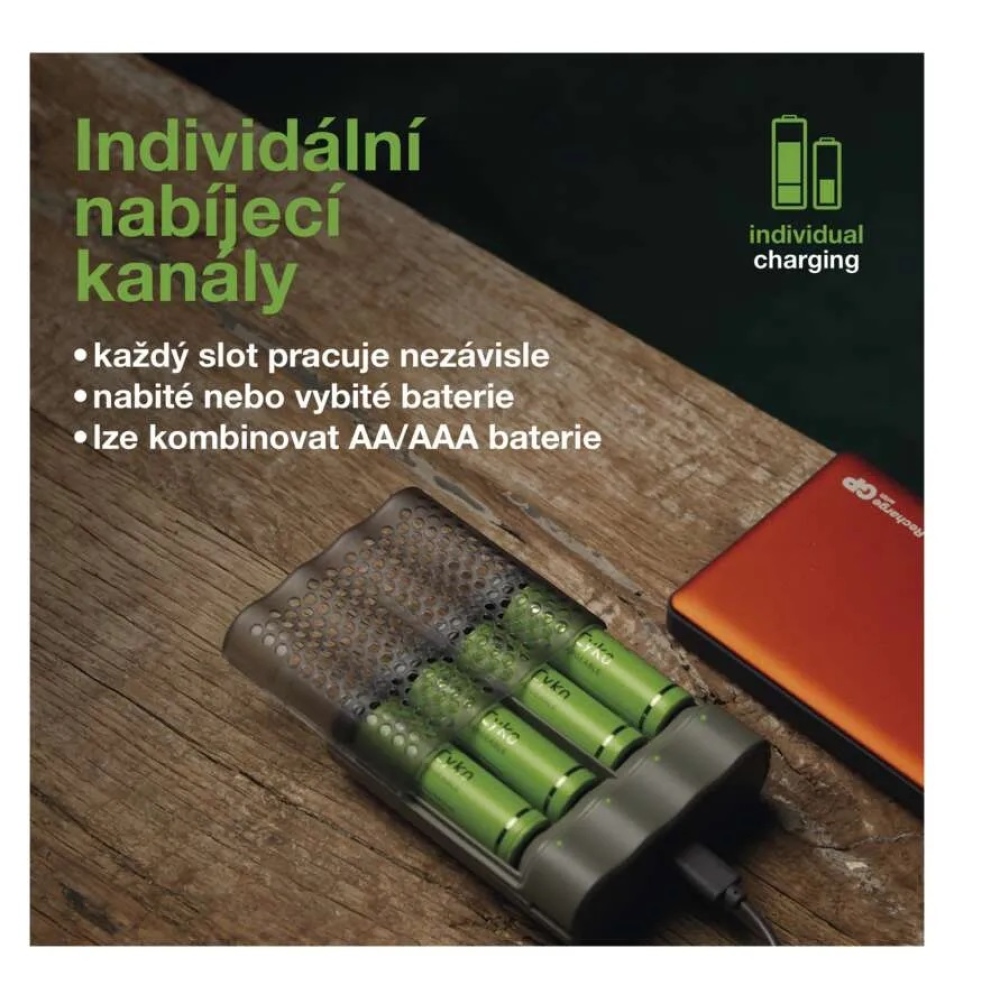 Nabíječka baterií GP Speed M451 + 4× AA ReCyko 2700