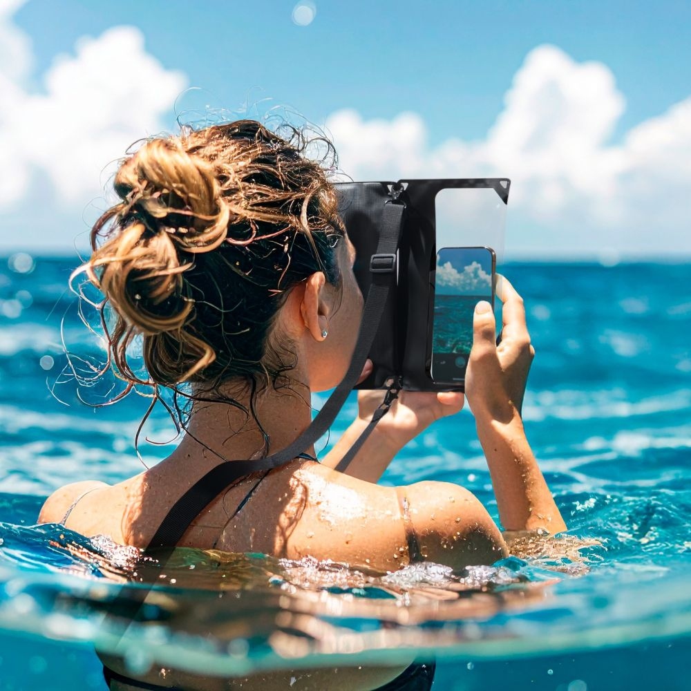 Spigen AquaShield A640 univerzální vodotěsná taška přes rameno a pouzdro - černá