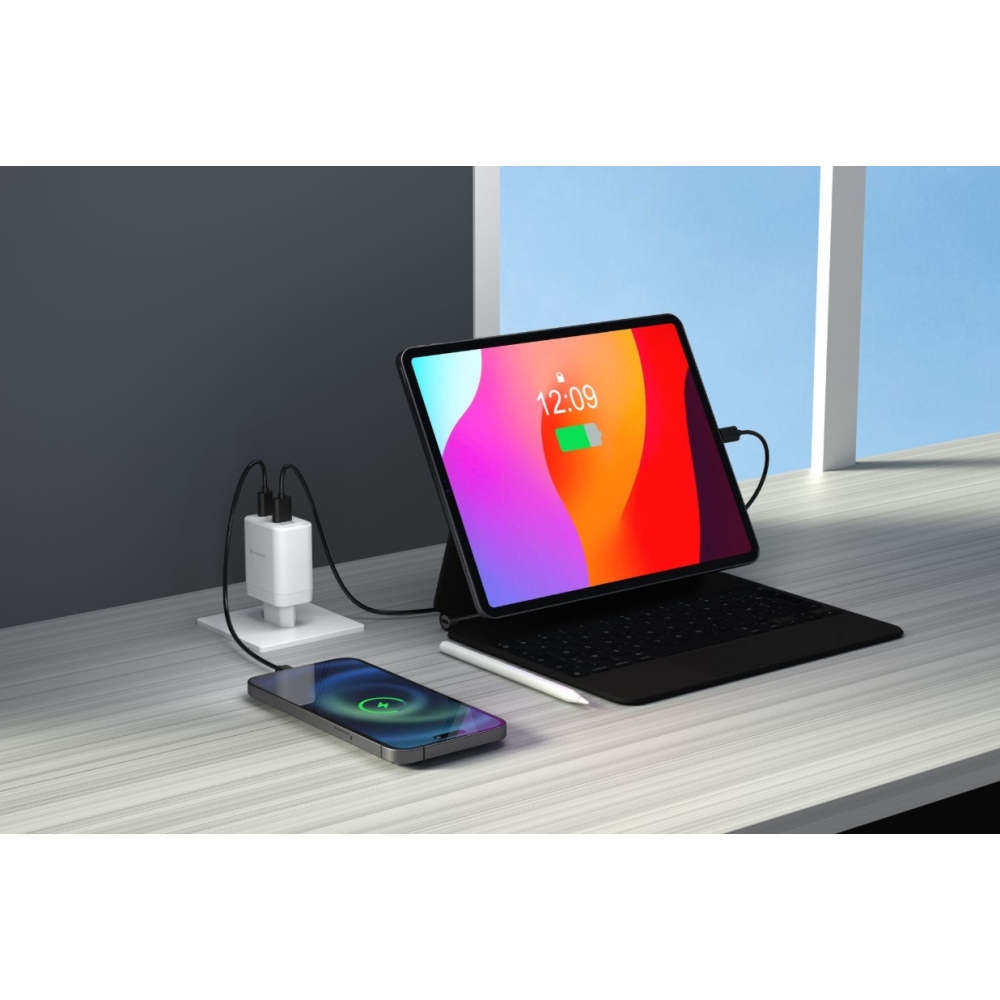 SWISSTEN síťový adaptér core GaN 1x USB-C 45W PD + 1x USB-A 18W QC - bílý