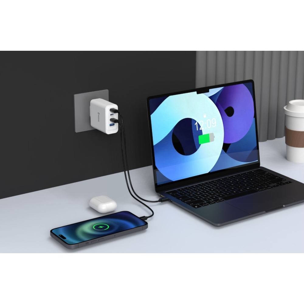 SWISSTEN síťový adaptér edge GaN 2x USB-C PD 100W + 1x USB-C PD 20W + 1x USB-A QC 30W QC - bílý
