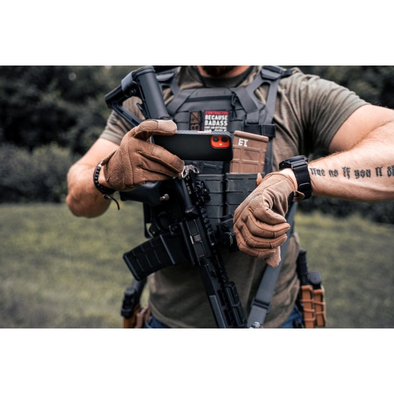 Tactical MagForce Aramid Kryt pro Apple iPhone 15 Pro Black