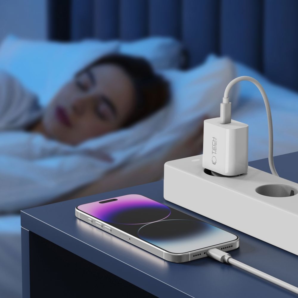 Tech-Protect NC20W síťová nabíječka PD 20W + Lightning/USB-C kabel – bílá