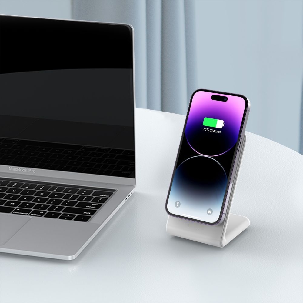 Tech-Protect QI15W-A38 magnetický MagSafe nabíjecí stojánek - bílý