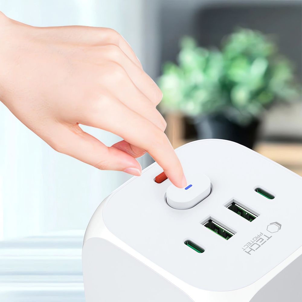 Tech-Protect Rozdvojka C13 PCL3X4 3x zásuvka 2x USB-A 2x USB-C - bílá