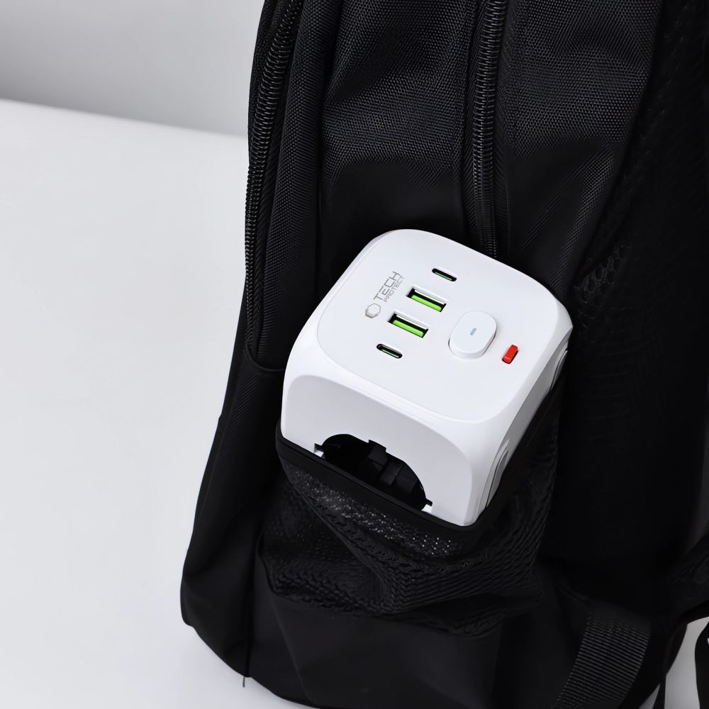 Tech-Protect Rozdvojka C13 PCL3X4 3x zásuvka 2x USB-A 2x USB-C - bílá