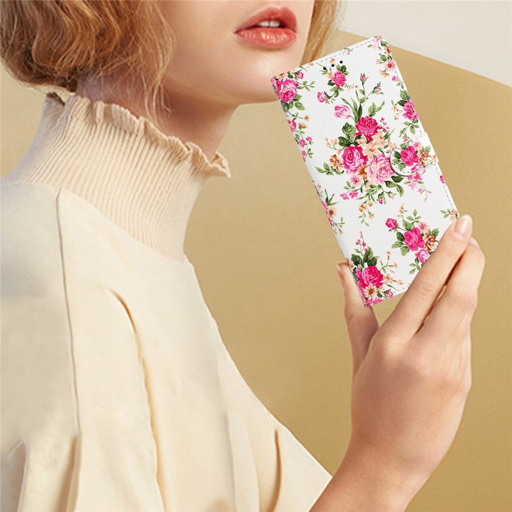 Unique knížkové pouzdro na Xiaomi Redmi Note 17 4G/5G - červené květy