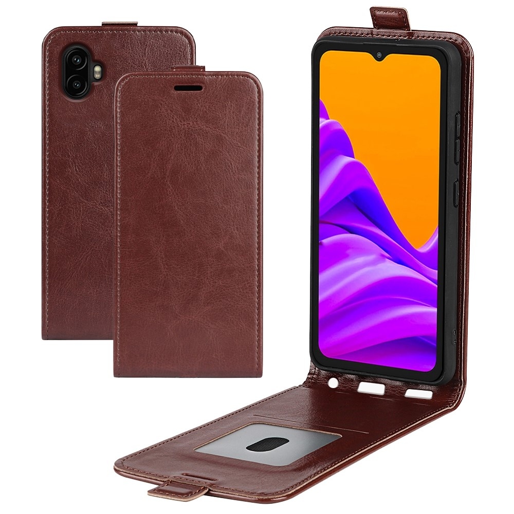 Vertical knížkové pouzdro na Samsung Galaxy Xcover 7 Pro - hnědé