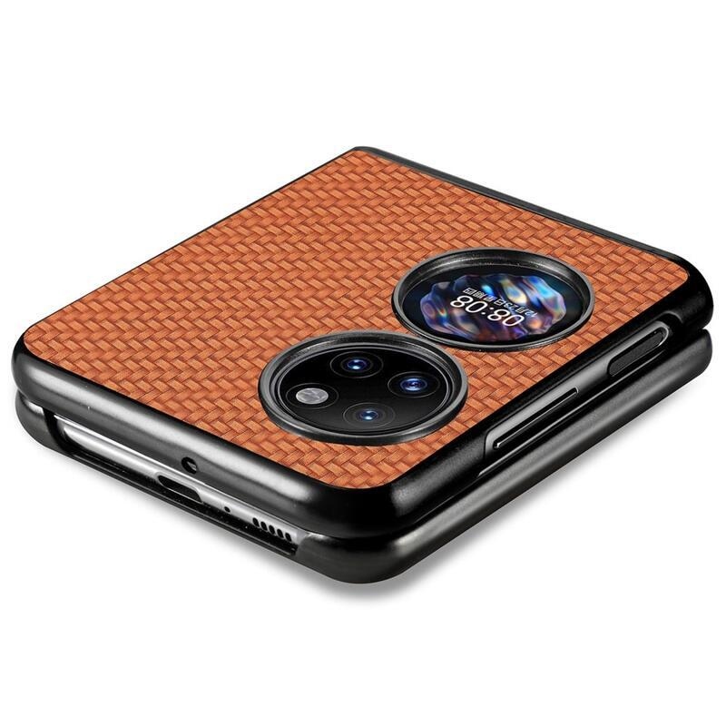 Woven texturovaný plastový kryt na mobil Huawei P50 Pocket - hnědý